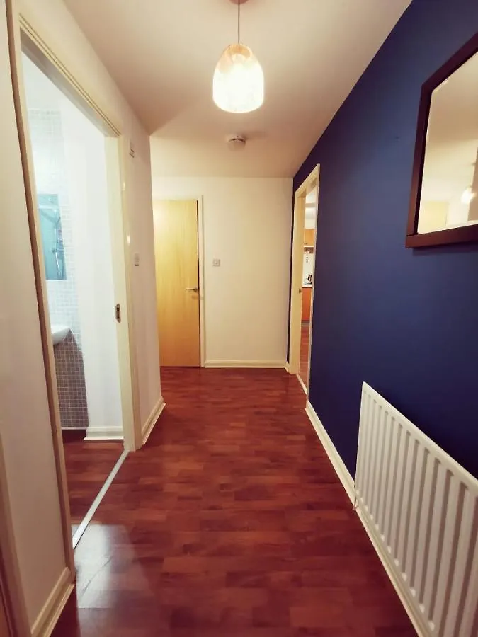 Modern 2 Bedrooms Flat Near Citycentre Sleep For 6 Edinburgh